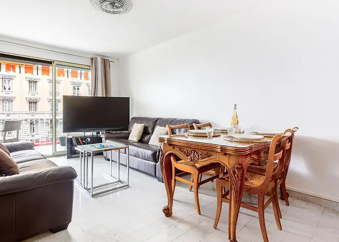 Apartment Le Carina By Interhome